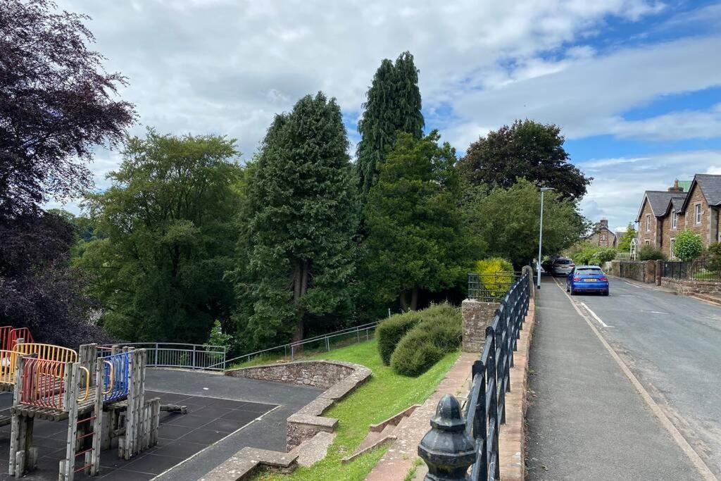 2 Mews Cottages - Town Centre Location Appleby-in-Westmorland المظهر الخارجي الصورة